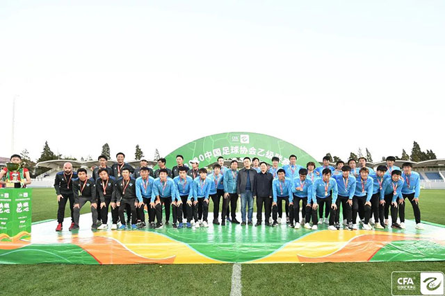 瑟洛特不传哈兰德超巨空位！后者急出了18詹同款手势……